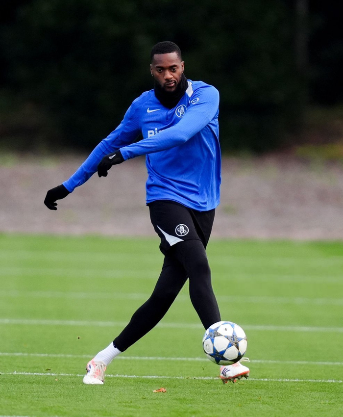 金年会中国官方入口-加时末段体能课后，切尔西调整名单备战欧冠，气氛紧张，阵容厚度经受考验的简单介绍